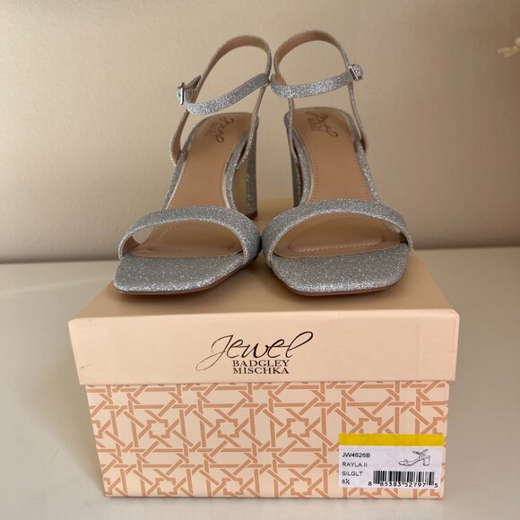 BADGLEY MISCHKA JEWEL Rayla Evening Sandals - Silver Fabric - Size 8.5 - Picture 13 of 13